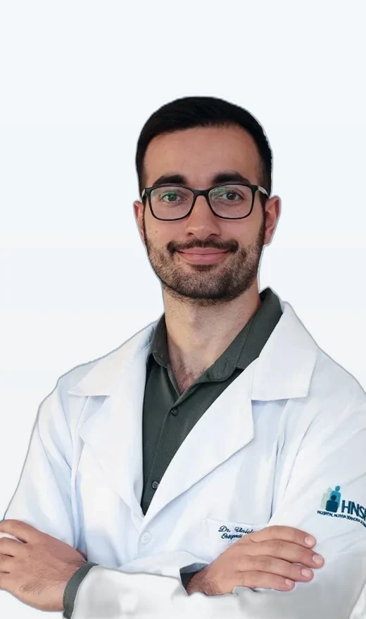 Dr. Vinícius Burgos cirurgião de coluna em Patos de Minas